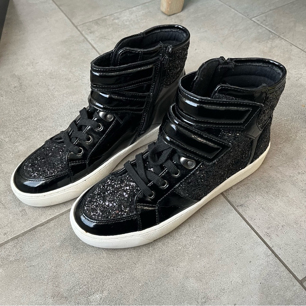 Aldo sparkling faux leather high shoes
